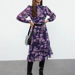 Trendyol Floral Printed Fit & Flare Puff Sleeves Dress-picture-56