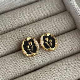 FIMBUL Gold-Plated Floral Shaped Studs-23