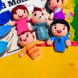 TheYUGO Kids 5-Pcs Crochet Finger Family Puppet Soft Dolls-44