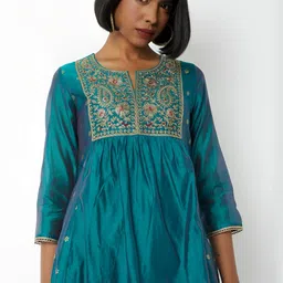 max Women Ethnic Motifs Embroidered Empire Thread Work Kurta With Trousers-picture-26