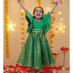 BownBee Jacquard Half Flutter Sleeves Floral Foil Printed & Lace Embellished Ethnic Gown - Green-image-66