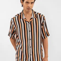 Eszett Spread Collar Striped Regular Fit Short Sleeves Casual Shirt-image-95