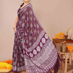 KALINI Bandhani Silk Blend Bandhani Saree-image-15