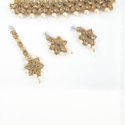 Anouk Women Gold Jewellery Set-image-73