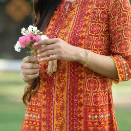 Juniper Mustard Chiffon Ethnic Motif Printed Straight Kurta With Tie-Ups image 5