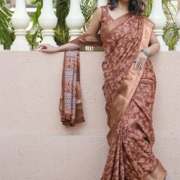 MIRCHI FASHION Brown Floral Print Saree With Unstitched Blouse-image-55