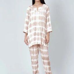 First Resort By Ramola Bachchan Beige And White Tie-Dye Lounge Set-picture-15
