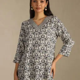 Soch Charcoal Rayon Floral Three-Quarter Sleeves Tunic-picture-8