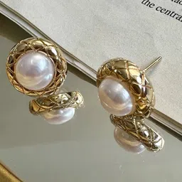 VAGHBHATT Gold-Plated Pearls Studded Circular Shaped Studs image 4