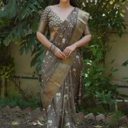 MIRCHI FASHION Slate Grey Floral Print Saree With Unstitched Blouse-41