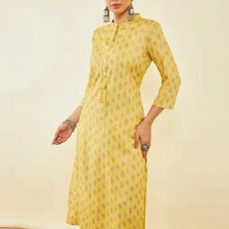 Soch Yellow Rayon Geometric Print Straight Kurta with Pocket-image-88