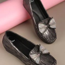 Carlton London Women's Gunmetal Mocassins-picture-23