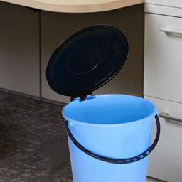 Kuber Industries Blue & Black Kitchen Waste Pedal Dustbin With Handle - 5L-30