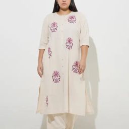 Diza by Westside Off-White Floral Embroidered Cotton-Blend A-Line Kurta-image-5