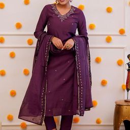Twika Floral Embroidered V-Neck Thread Work Straight Kurta With Trouser And Dupatta-44