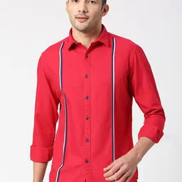 SNX Men Spread Collar Solid Cotton Tailored Fit Casual Shirt-picture-1