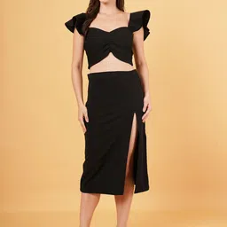 Magnetism V-Neck Crop Top With Skirt Co-Ords-image-5