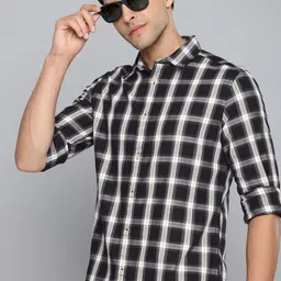 Flying Machine Pure Cotton Slim Fit Checked Casual Shirt-image-25