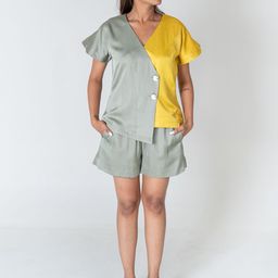 Neora Colourblocked Short Sleeves Top & Shorts Co-Ords-image-15