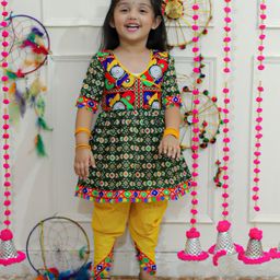 BownBee Navratri Theme Half Sleeves Banjara Embroidered & Ikat Printed With Mirror Work Embellished Kurta & Dhoti - Green-image-57