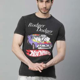 Free Authority Black Regular Fit Hot Wheels Crew T-Shirt-image-44
