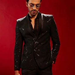 Vastramay Black Regular Fit Embellished Blazer-image-62