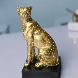 MARKET99 Gold-Toned Idol Showpiece-image-69