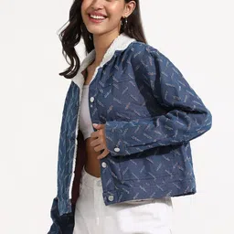 Campus Sutra Women Lightweight Denim Jacket-image-24