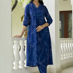 Anni Designer Women Floral Printed Regular Kurta with Trousers-image-61