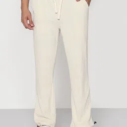 SHOWOFFFF Men Comfort Low-Rise Straight Fit Trousers-image-89