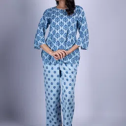HUE & HIDE Women Printed Night suit-image-81