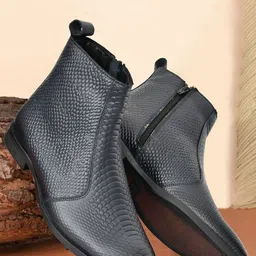 Vask Men Leather Driving Shoes-image-61