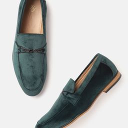 House of Pataudi Men Green Solid Velvet Finish Party Loafers-image-32