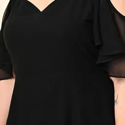 PrettyPlus by Desinoor.com Plus Size Georgette Fit & Flare Midi Dress image 3