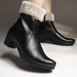 Shoetopia Fur Detailed Zipper Boots - Black-picture-30