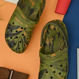 World Wear Footwear Men Printed Clogs-picture-12