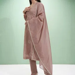 Vishudh Women Embroidered Regular Kurta with Trousers & With Dupatta image 2