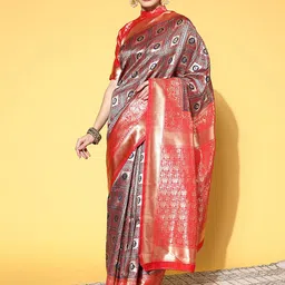 Mitera Checked Zari Silk Blend Dharmavaram Saree-picture-8