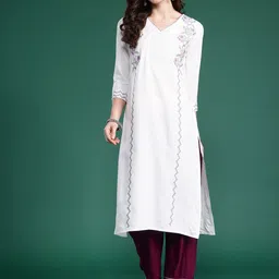 Indo Era Women Floral Embroidered Thread Work Kurta-picture-17