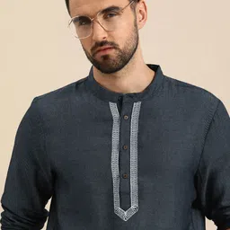 Anouk Men Grey & White Embroidered Pure Cotton Kurta-8