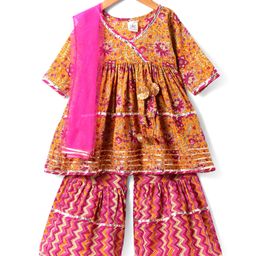 Teentaare Cotton Woven Half Sleeves Floral Printed Kurti Gharara Set with Dupatta - Yellow-image-82