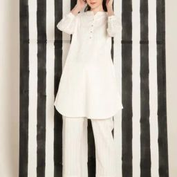Ekohum White Cutwork Embroidery Loose Fit Kurta with Dobby Pants Co-Ord Set-image-37