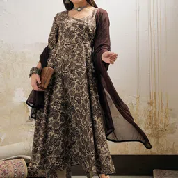 Shae by SASSAFRAS Floral Printed Sweetheart Neck Pure Cotton Kurta With Palazzos & Dupatta-picture-16