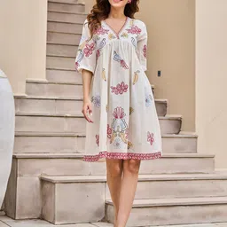ZUMMER Women Cotton Embroidered Puff Sleeve Empire Dress-picture-41