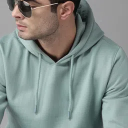 Roadster Men Green Solid Hooded Sweatshirt-image-10