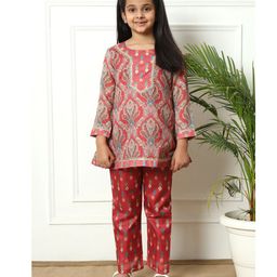 READIPRINT Three Fourth Sleeves Floral Printed Coordinating Kurta With Pant - Red-picture-17