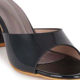 SAPATOS Block Mules image 4