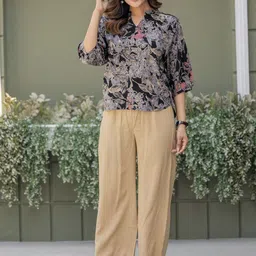 DRESOUL Printed Mandarin Collar Top & Trousers Co-Ords Set-image-11