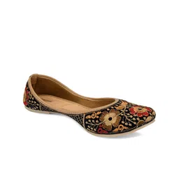 DESI COLOUR Women Embroidered Ethnic Mojaris-21