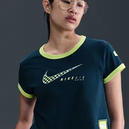 Nike Women's Sportswear Club Short-Sleeve T-Shirt-picture-46